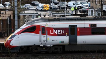 Penikaman Massal di Kereta Inggris: 11 Orang Terluka, Polisi Tangkap Pria 32 Tahun