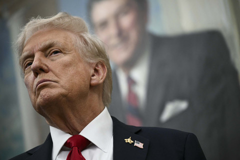 Trump Tuduh Rusia & China Uji Coba Nuklir Bawah Tanah, AS Siap Ikuti?