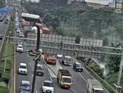 Truk Terguling di Tol Jakarta-Tangerang: Lokasi, Dampak Macet, dan Kronologi