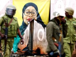 Kemenangan Kontroversial Samia Suluhu Hassan: 800 Tewas & Klaim Kecurangan Pemilu Tanzania