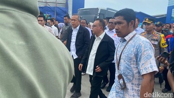 DPR RI Sidak Pabrik Michelin Cikarang, Desak PHK Massal Dihentikan