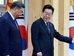 Xi Jinping Bercanda Soal Backdoor Ponsel Xiaomi untuk Presiden Korea Selatan, Ini Faktanya