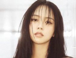 Kim So Hyun Pertimbangkan Tawaran Drama Romance Expert dari Sutradara Ahn Pan Seok