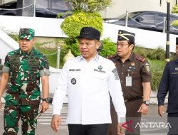 Gubernur Riau Abdul Wahid Ditangkap KPK! OTT Ungkap 10 Tersangka