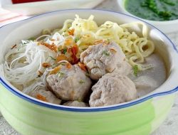 Bakso Non Halal Solo: Kronologi Lengkap Warung Bakso Remaja Gading