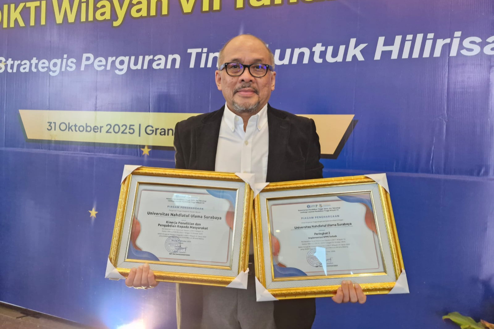 Unusa Raih 2 Penghargaan di Anugerah Kampus Unggulan 2025 LLDikti VII