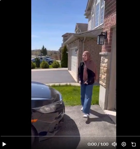 Video Viral: Reaksi Haru Teman Muslim Saat Gadis Amerika Masuk Islam, Langsung Sujud Syukur