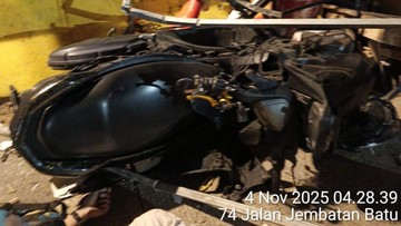 Kecelakaan Tunggal di Jembatan Batu Jakbar Pagi Ini, Pengendara Motor Luka-luka