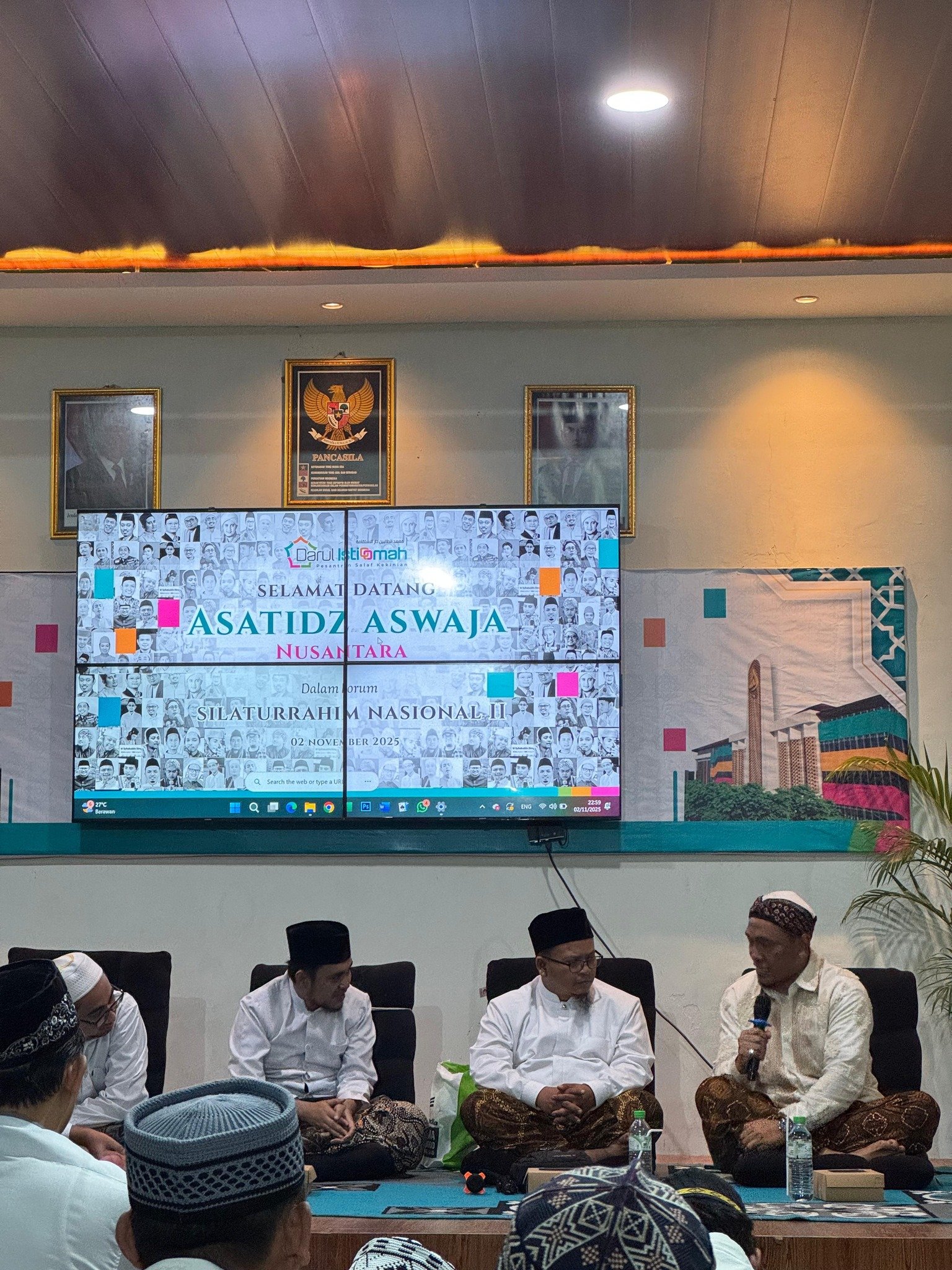 Kopdar Asatidz Aswaja Nusantara 2025: 100 Ulama Berkumpul di Bojonegoro, Kisah Haru Solidaritas hingga Umrahkan Pak RT