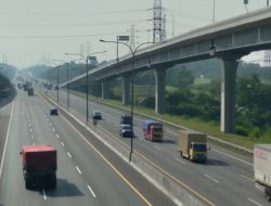 Kecelakaan Maut Tol Cikampek KM 68 Tewaskan Sopir, Diduga Akibat Mengantuk