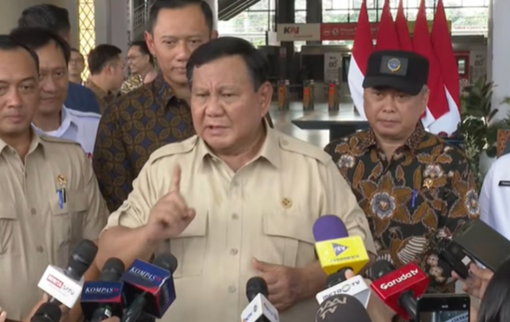 Prabowo Minta Perpanjangan Kereta Cepat Whoosh ke Banyuwangi, Janji Tanggung Jawab Utang