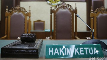 Sahrul Gunawan Minta Maaf pada Anak, Akui Pernah Pukul Ezzar Pakai Gayung