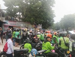 Debt Collector Pukuli dan Rampas Motor Ojol di Bandung, Massa Driver Melawan