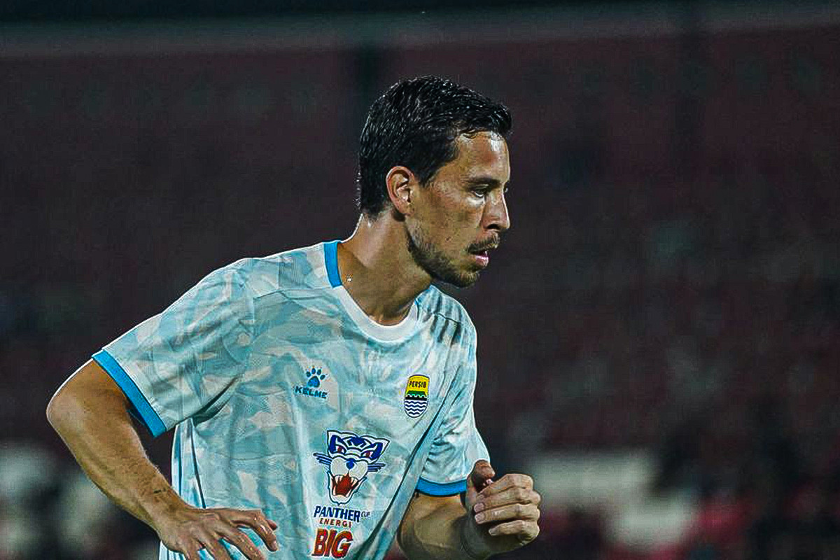Thom Haye Yakin Persib Kalahkan Selangor FC di ACL 2: Kunci Kemenangan dan Momentum Positif