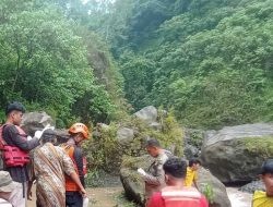 6 Mahasiswa KKN UIN Walisongo Hanyut di Sungai Kendal, 3 Tewas dan 3 Masih Dicari