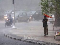Peringatan Dini BMKG: Cuaca Jawa Tengah 5 November 2025, Waspada Hujan Lebat & Banjir