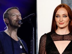 Chris Martin & Sophie Turner Dikabarkan Pacaran, Chemistry Kuat di London
