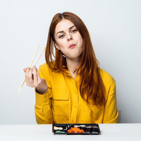 Kebiasaan Mengunyah Makanan Picu Usus Buntu? Ini Penjelasan Dokter