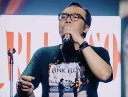 Ari Lasso Bangga! Putri Kedua Lulus Terbaik dari SAE Indonesia dengan IPK Tertinggi