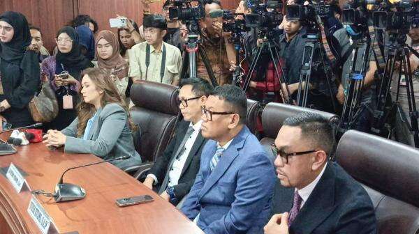 Sidang Etik MKD Hari Ini: Ahmad Sahroni dan Uya Kuya Hadiri Putusan Terkait Demo 2025