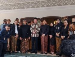 Jokowi Lepas Keberangkatan Jenazah PB XIII dari Solo ke Imogiri, Ini Prosesinya