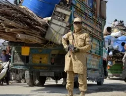 Krisis Pengungsi Afganistan di Pakistan 2025: Pengusiran, Penyebab & Dampak Terbaru