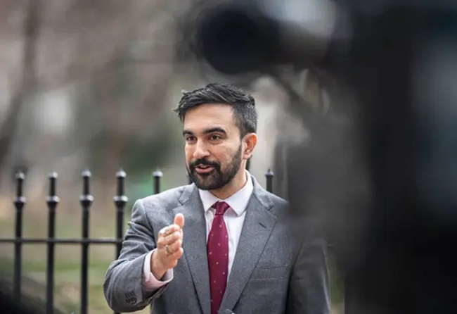 Zohran Mamdani Menang Pilkada New York 2025: Wali Kota Muslim Pertama & Reaksi Trump