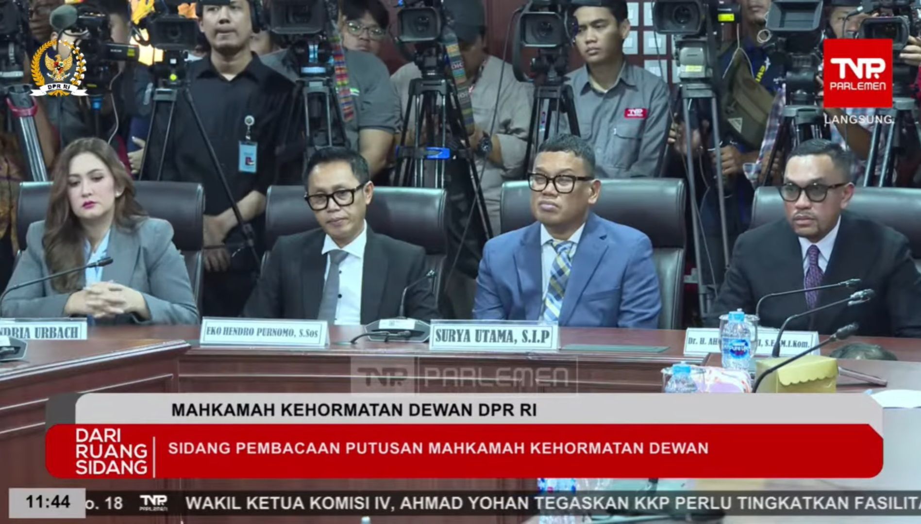 Putusan MKD DPR: 3 Anggota DPR (Ahmad Sahroni, Nafa Urbach, Eko Patrio) Terbukti Langgar Kode Etik, Dihukum Nonaktif