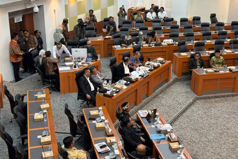 DPR RI Antisipasi Bencana Hidrometrologi 2025, BMKG: 43.8% Wilayah Sudah Masuk Musim Hujan