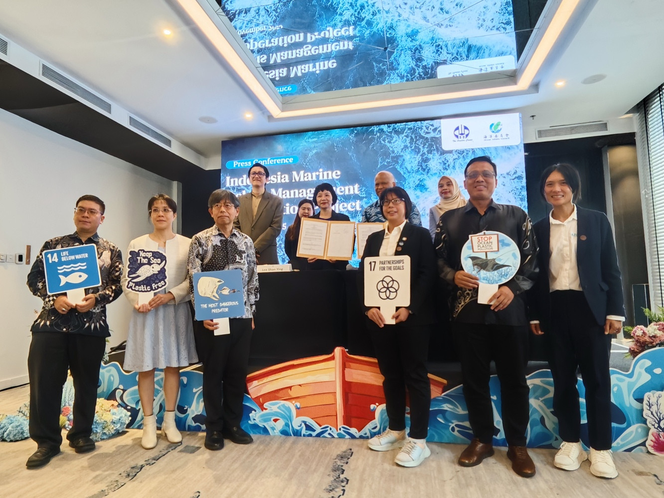 Indonesia dan Taiwan Kerja Sama Atasi Sampah Laut: Strategi & Dampaknya