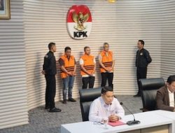 Gubernur Riau Abdul Wahid Ditahan KPK, Tersangka Pemerasan Proyek Rp 177 Miliar