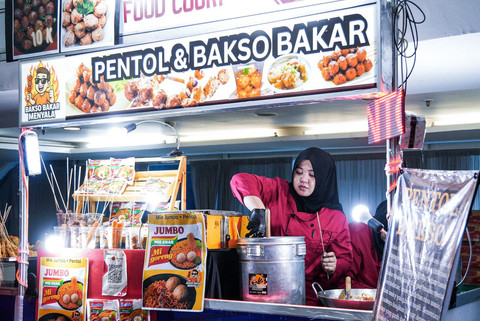 DBL 2025 Dongkrak Ekonomi: UMKM Surabaya Raup Untung Miliaran Rupiah