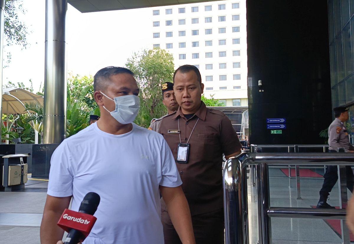 KPK Beberkan Uang Korupsi Gubernur Riau Abdul Wahid untuk Liburan ke Inggris & Brasil