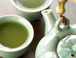 9 Manfaat Teh Matcha untuk Kesehatan: Tingkatkan Energi, Jantung & Kulit