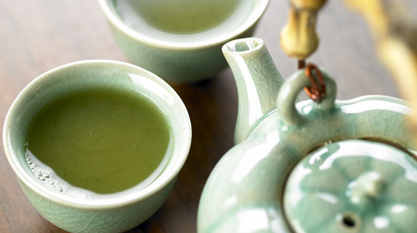 9 Manfaat Teh Matcha untuk Kesehatan: Tingkatkan Energi, Jantung & Kulit