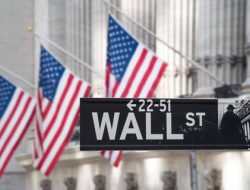 Wall Street Menguat: Dow Jones, S&P 500, dan Nasdaq Naik Didorong Kinerja Emiten dan Data Ekonomi