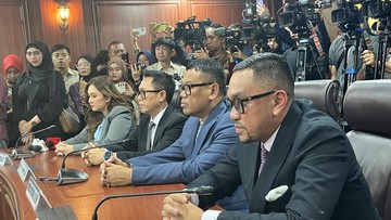 Putusan MKD: 3 Anggota DPR Diberhentikan Sementara, 2 Diaktifkan Kembali