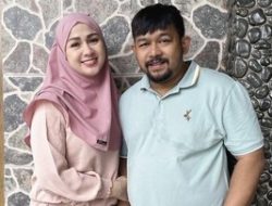 Komedian Bedu Hidup Sederhana di Kontrakan, Tapi Rutin Transfer Rp50 Juta ke Mantan Istri