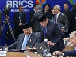 Prabowo Puji Seskab Teddy untuk Pidato 17 Paragraf dan Resmikan Investasi Lotte Group