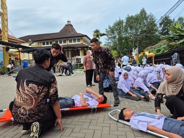 Simulasi SRAB Perdana Kemensos di Bandung Barat Jadi Model Nasional