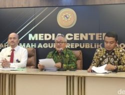 Teror Telepon Misterius ke Hakim Khamozaro, Rumahnya Terbakar Usai Tangani Perkara