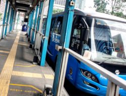 Update Rute Transjakarta Terkait Demo Buruh 2024: Cek Daftar Halte & Koridor yang Terdampak