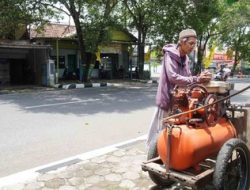 Kisah Heru Prasetyo, Tukang Tambal Ban Diselamatkan JKN: Operasi Gratis & Harapan untuk Warga Kecil