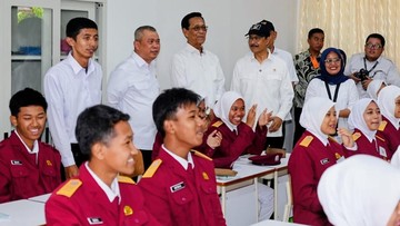 Menteri & Sultan HB X Apresiasi Pendidikan Karakter di SRMA Sleman, Ini Hasilnya