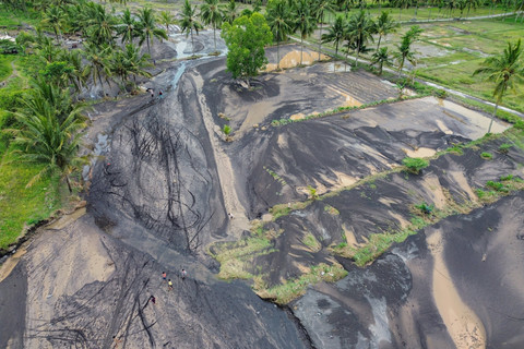 Banjir Lahar Dingin Semeru Landa Lumajang, 30 Hektar Lahan Pertanian Hancur