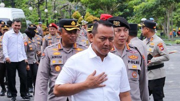 Polda Riau Ringkus Penampungan Emas Ilegal di Kuansing, 2 Tersangka Ditangkap!