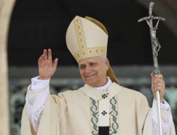 Paus Leo XIV dan Presiden Mahmoud Abbas Bahas Solusi 2 Negara untuk Krisis Gaza