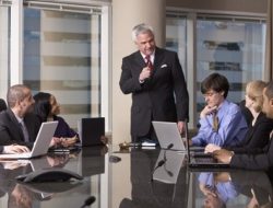 Gelombang PHK AS 2025 Tembus 153 Ribu, Tertinggi dalam 20 Tahun Terakhir