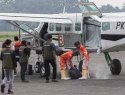 BPBD DKI Tabur 2.400 Kg Garam untuk Antisipasi Banjir Jakarta, Begini Caranya