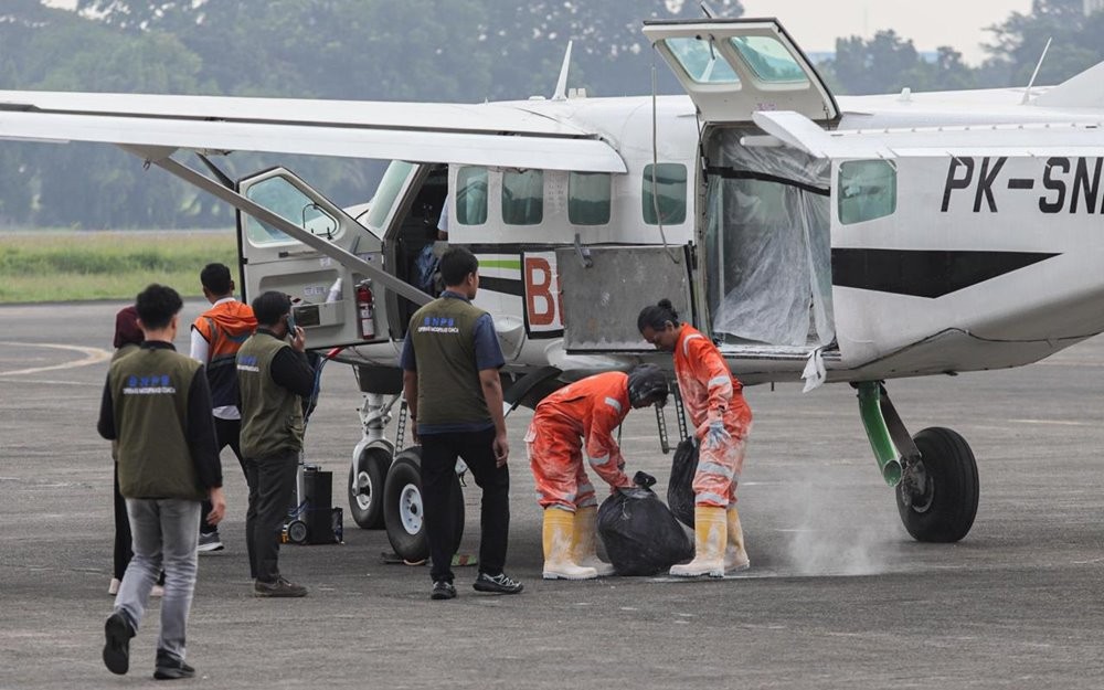 BPBD DKI Tabur 2.400 Kg Garam untuk Antisipasi Banjir Jakarta, Begini Caranya